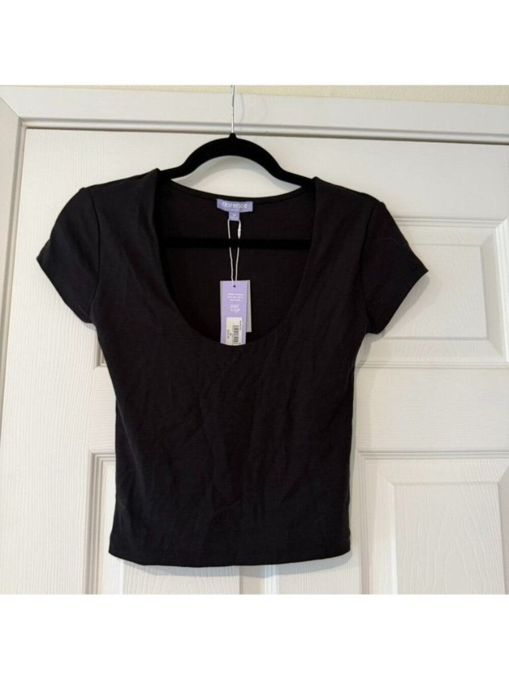 Black Soft Buttery Scoop Neck Short Sleeve Crewneck Cropped T Shirt Size Medium